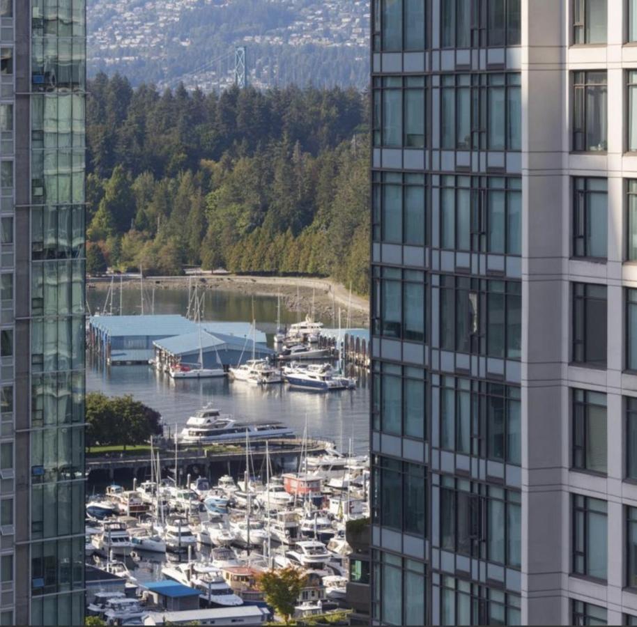 Robson & Granville Luxury Suite Vancouver Dış mekan fotoğraf